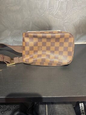 LOUIS VUITTON Damier Waist Bag Year 2002